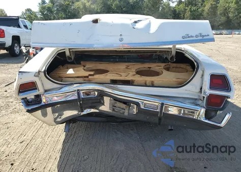 1972 Oldsmobile Delta 88 z USA, uszkodzony, nr VIN 3N67H2M553758